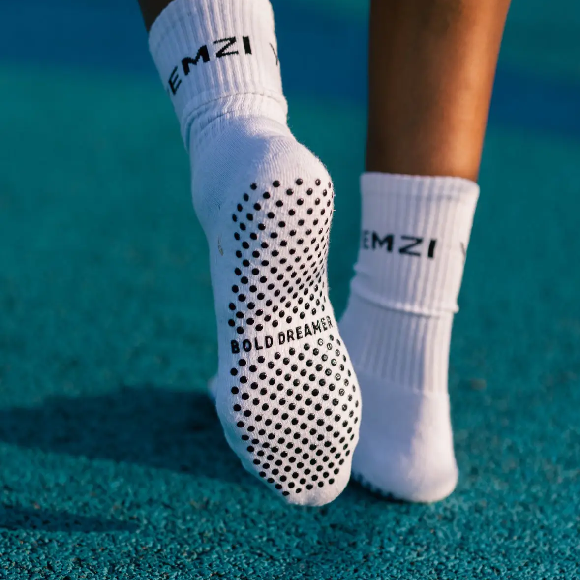 yemzi cotton white socks on black model