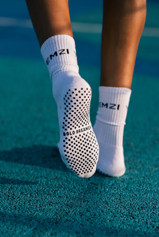 yemzi cotton white socks on black model