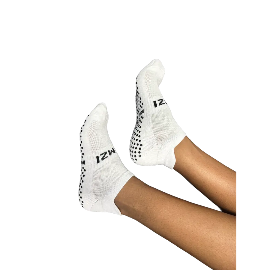Pilates Grip Non-Slip Ankle Socks – Bold Dreamer Black & White - Accessories