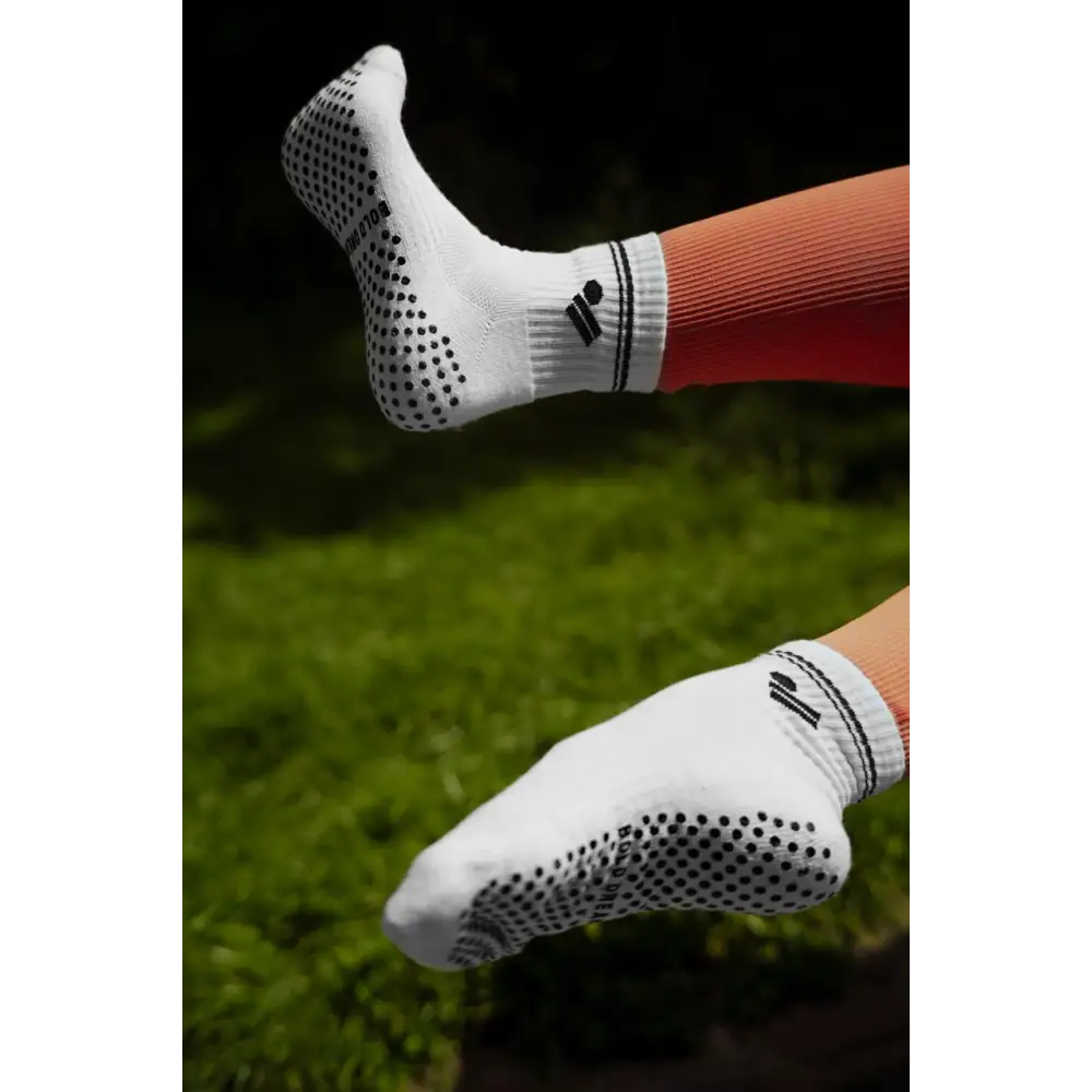 Pilates Non‑Slip Grip Cotton Quarter Socks – Bold Dreamer (Black & White) - Accessories